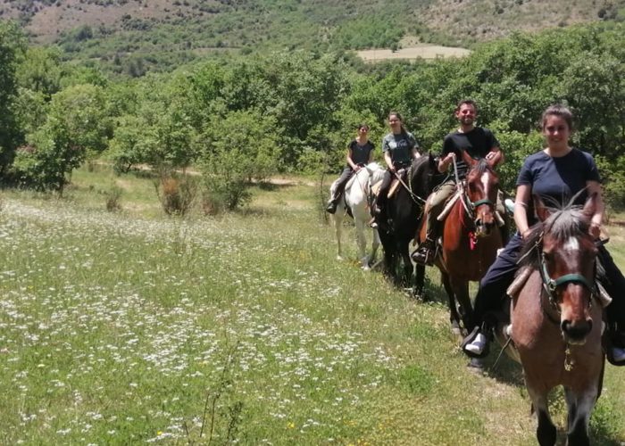 escursione a cavallo tirino